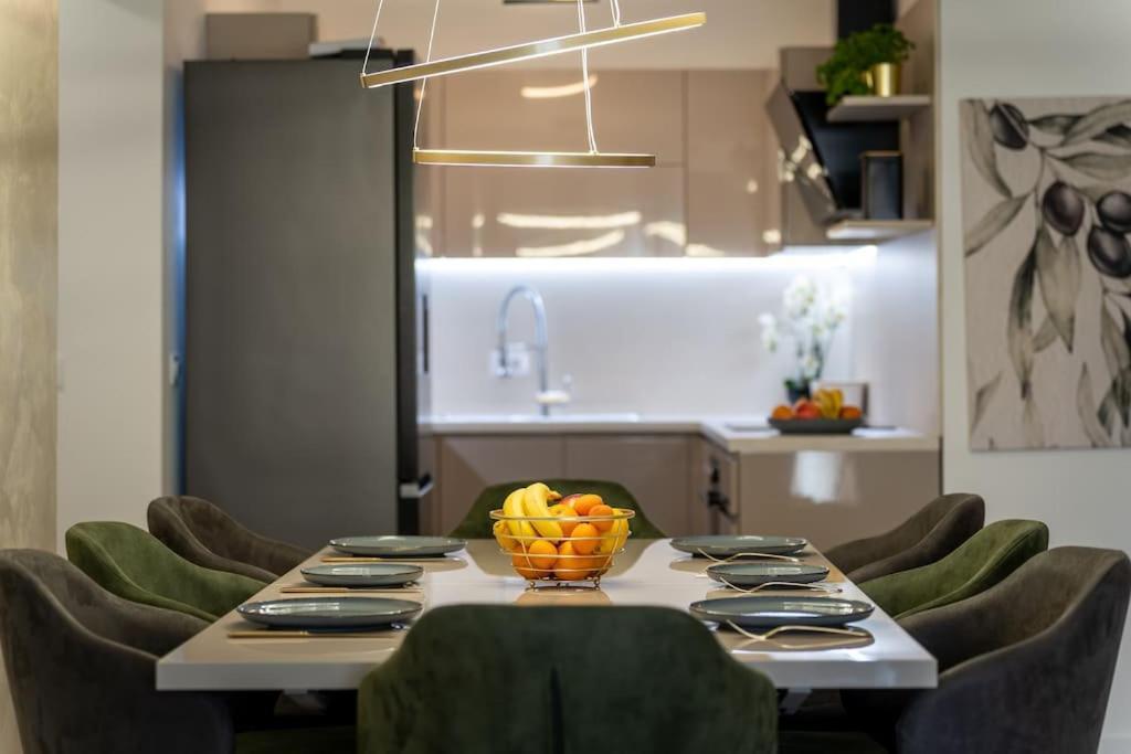 Capsula Luxury Apartment אומאג מראה חיצוני תמונה