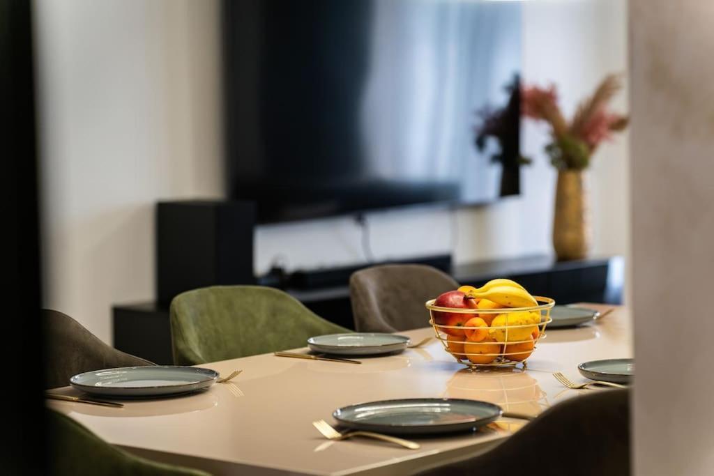 Capsula Luxury Apartment אומאג מראה חיצוני תמונה