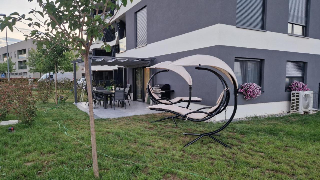Capsula Luxury Apartment אומאג מראה חיצוני תמונה